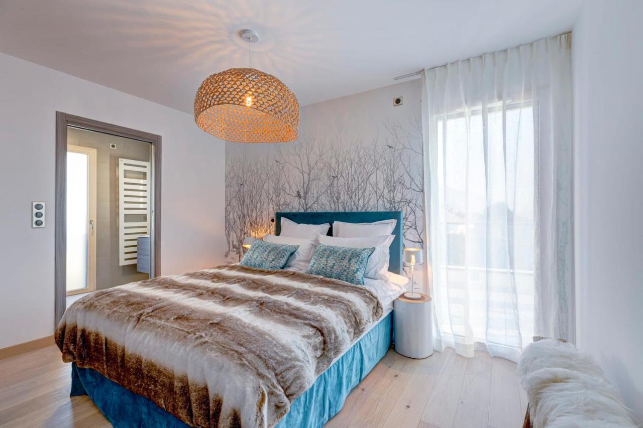 Serenity - 3 Bedroom Top Floor Apartment Parking & Lake View Terrace Annecy Kültér fotó