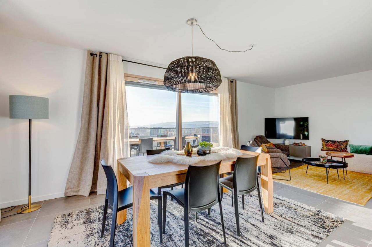 Serenity - 3 Bedroom Top Floor Apartment Parking & Lake View Terrace Annecy Kültér fotó